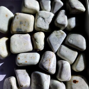 One (1) Hackmanite Tumbled Chameleon Stone from Afghanistan Polished Hackmanite Tumbles Gray Sodalite Polished Crystal Stone