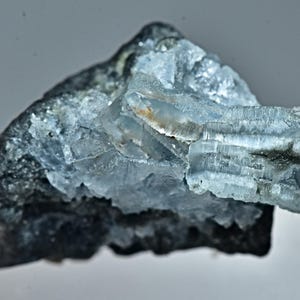Unusual Vorobyevite Beryl Rosterite Crystal Specimen 9 Carat
