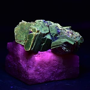 Short wave Fluorescent Phlogopite Crystal Specimen On Calcite Matrix 206 Gram