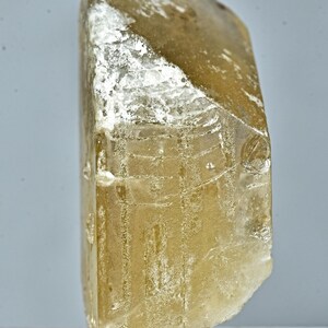 Natural Unique Terminated Calcite From Badakhshan Afghanistan 75 Carat