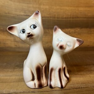 Vintage Siamese Cat Salt and Pepper Shakers