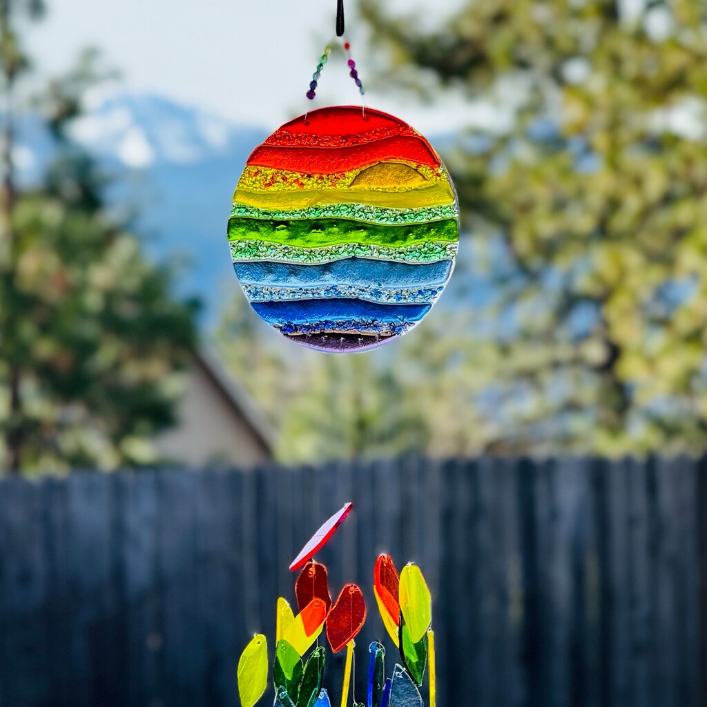 Campanello A Vento In Vetro Colorato Con Uccelli In Metallo - Decorazione Da Esterno, Commemorativo, 55,9x36,8 Cm, Regalo Per Mamma