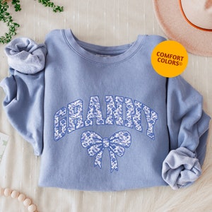Comfort Colors Floral Granny Toile De Jouy, Mother&#39;s Day Grandma Gift, Grandmacore Coquette Bow Sweatshirt, Granny Grandmother Grandma Gift