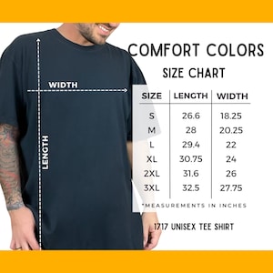 Pu&ograve; includere: Tabella delle taglie per una t-shirt unisex con misure in pollici. La tabella mostra la taglia, la lunghezza e la larghezza della t-shirt nelle taglie S, M, L, XL, 2XL e 3XL.