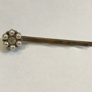 Blythe Doll Hair Accessory Pearl and Rhinestones Flower Hair Clip