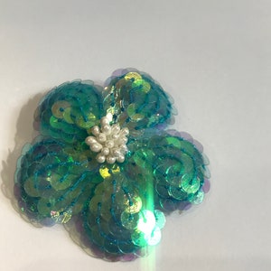 Blythe Doll Hair Accessories Floral Sequenced Iridescent Sky Blue Hair Clip
