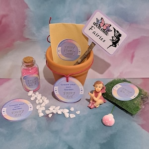 Bloemenfeepotset, gepersonaliseerde feestartikelen, fantasie en fantasiespel. Adopteer een fee met geboorteakte. Leuke kinderen voor kinderen.