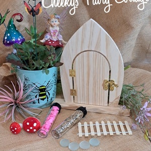 Starterfeeset, fantasie en fantasiespel. Adopteer een schattige fee met geboorteakte. Leuke kinderen voor kinderen.