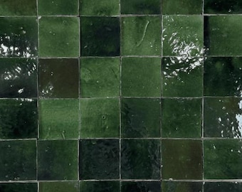 Zellige vert Tamegroute – Signature Artisanale de Caractère– Handmade Moroccan Zellige Green Tamegroute Tiles