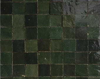 Zellige vert Tamegroute – Signature Artisanale de Caractère– Handmade Moroccan Zellige Green Tamegroute Tiles