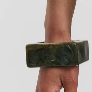 Square Resin Bracelet, Chunky Acrylic bracelet, Bangle stack, Square bangle,Statement bangle, Euro summer jewellery, Chunky Marbled Bracelet
