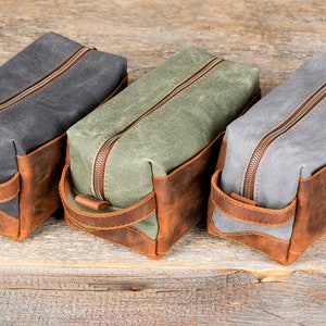 Personalized Dopp Kit in Leather and Waxed Canvas, Groomsmen Leather toiletry bag men, Logo Engraved Dopp Bag, Gift for Husband