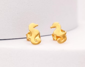 Seahorse Stud Earrings 925 Silver Yellow Gold Finished Cute Animal Earrings Ocean Theme Jewelry Minimalist Sea Studs Nautical Gift for Her