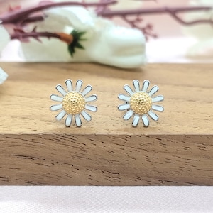 Handgemachte Sonnenblume Ohrstecker: Zierliche 925 Sterling Silber Schmuckstücke