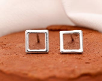 925 Sterling Silver Square Stud Earrings Geometric Minimalist Earrings Dainty Open Square Studs | Modern Everyday Jewelry | Unisex Gift Idea