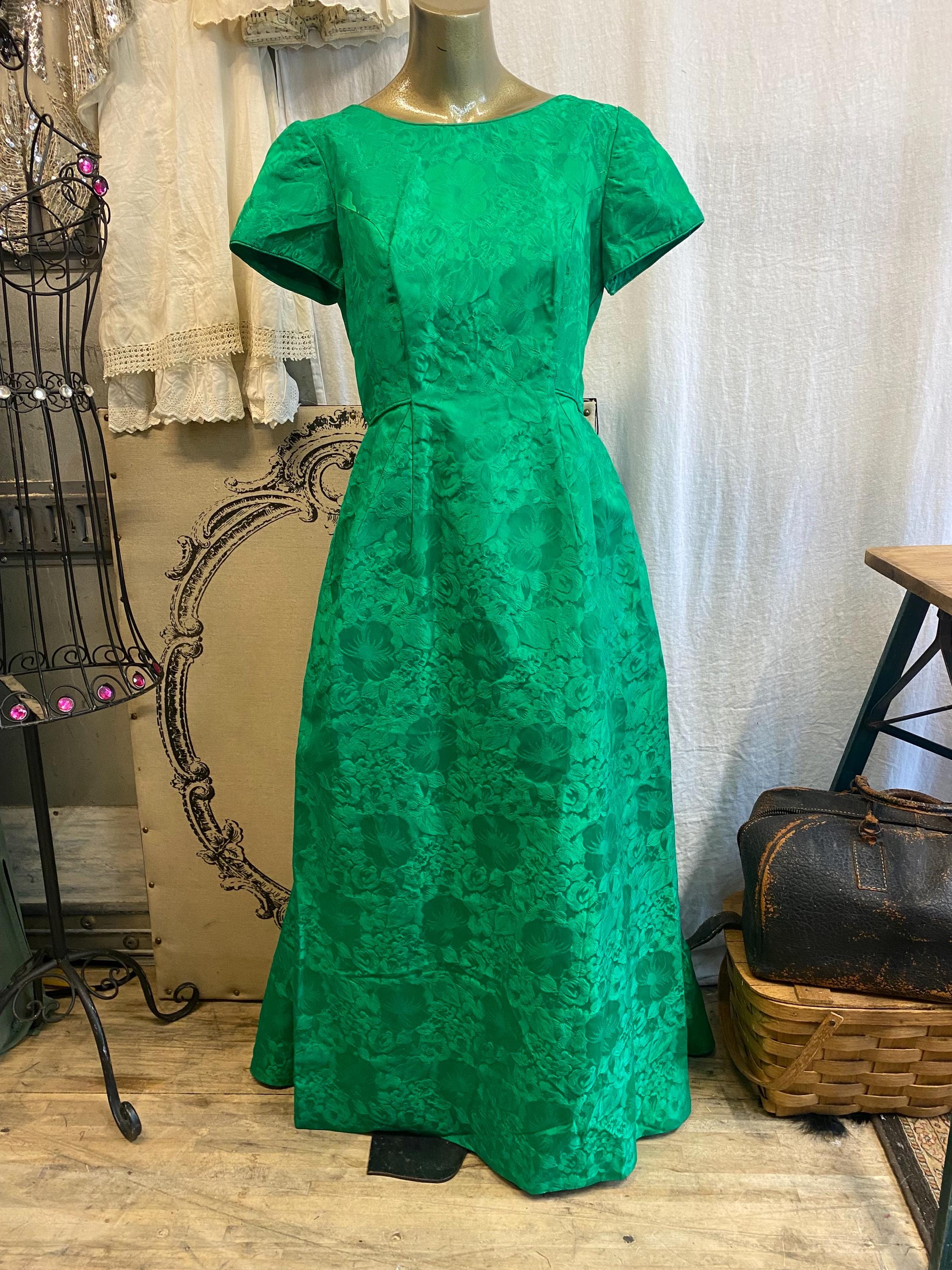 slim fit dress slacks Luna Linen Empire Maxi Dress in Kelly Green | MARISSA WEBB