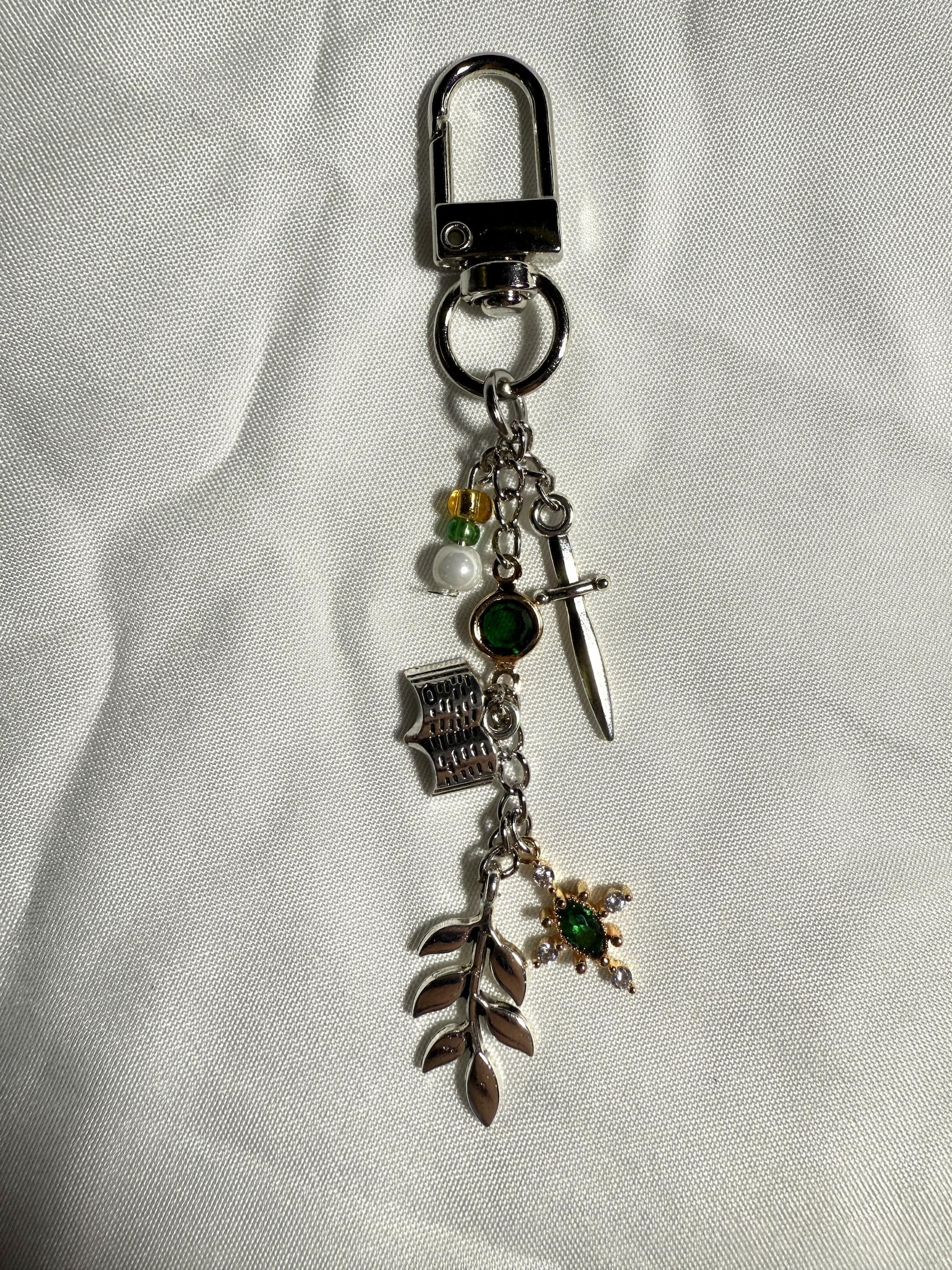 E-reader Charm - Clip-on Dangling Accessory Chain for Kindle, Kobo ...