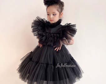 Abito in tulle nero di Mercoledì Addams, costume gotico per compleanno da bambina, abito da festa fatto a mano