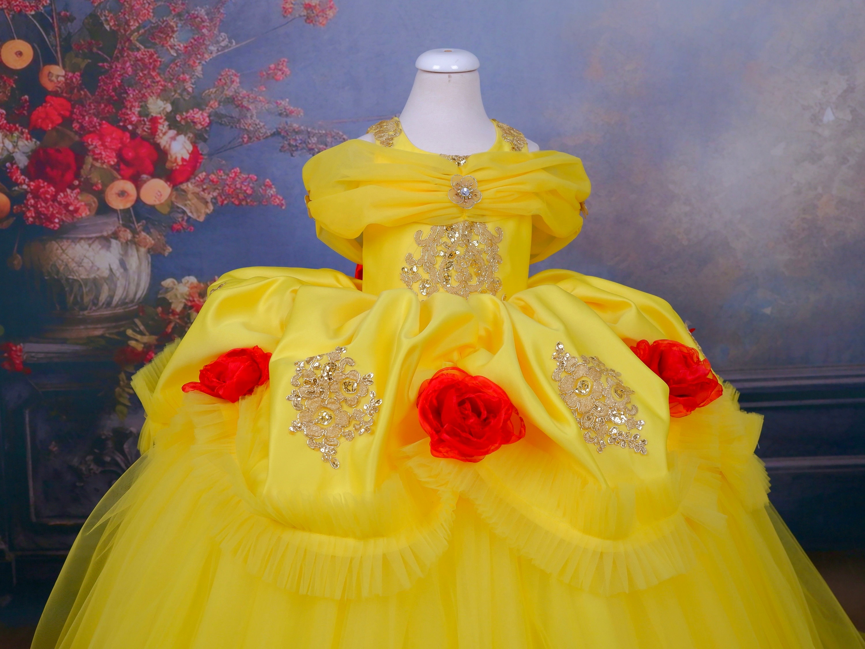 open lace back dress Amazon.com: Princess Dresses for Women Princess Cosplay Halloween Full Set  with Crown Earrings Gloves (US Size) : Clothing, Shoes & Jewelry main image 1