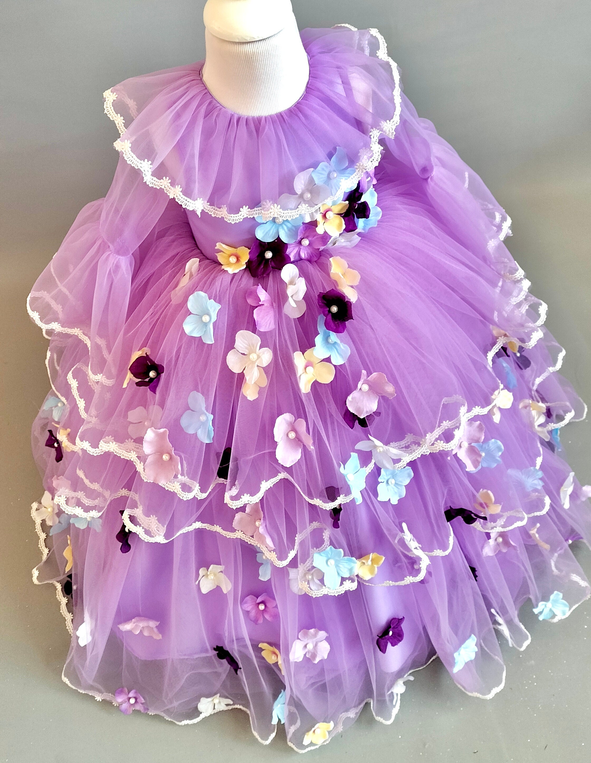 Isabella Costume Kid