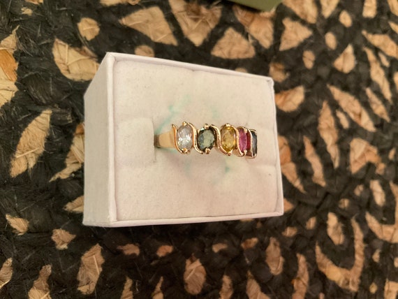 14K Gold Multicolored Stone Ring, AKA Mothers Ring - image 6