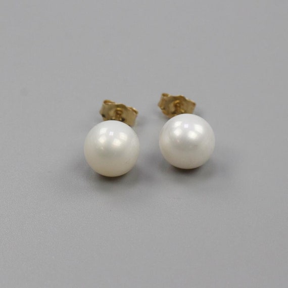 14K Yellow Gold Saltwater 8mm Pearl Earrings