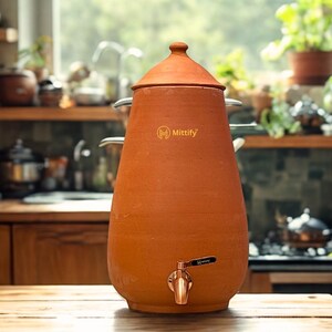 Pote de Água Terracota 13L Mittify Torneira Inox | Formato Cone | Resfriamento Natural | Feito à Mão