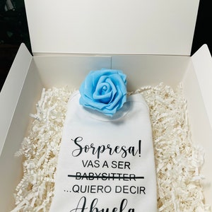 Sorpresa para abuela, bebé en camino, vas a ser abuela, anuncio de bebé, felicidades vas a ser abuela, día de las madres, serás abuela