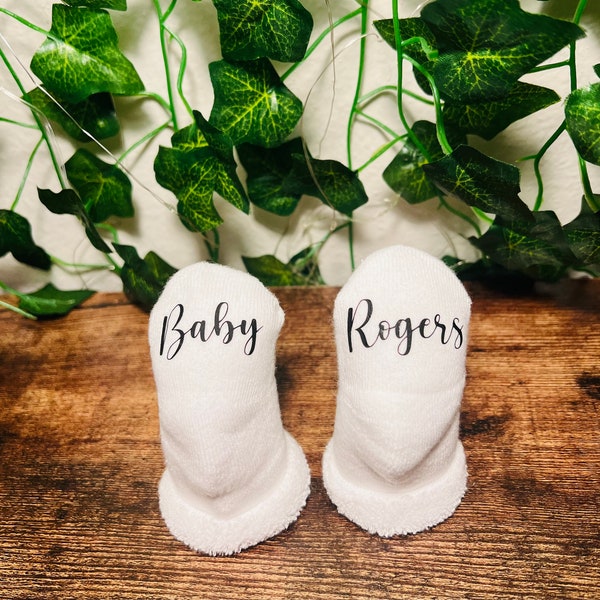 Baby socks, personalized baby socks, baby shower gift, custom baby socks, baby arrival gift, welcome baby gift, pregnancy announcement