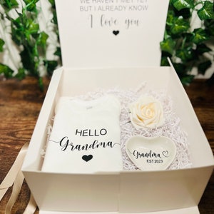 Great Grandparents Baby Announcement - Small Pregnancy Announcement For Grandparents - Grandma To Be Gifts For New Baby - Gifts For First Time Grandparents - Glass Baby Coming Soon Ornament 2025