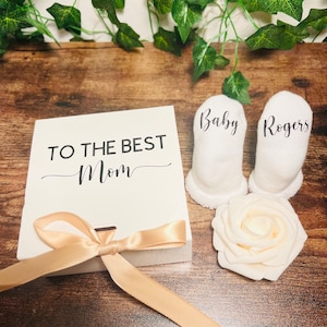 Personalized baby socks announcement, pregnancy announcement box, pregnancy announcement for grandma, best mom, baby announcement for mom