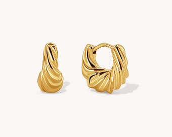 18k Gold Croissant Huggie Earrings, Everyday Hoop Earrings, Bold Croissant Earrings, Gold Hoop Earrings, Gold Twist Huggies, Gift for Her