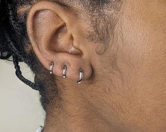 Silver Basic Huggie Hoop Earrings, 8mm, 10mm, 12mm Classic Huggie Hoops, Cartilage Hoops, Small Gold Hoops, Lightweight Hoops, Shiny Hoops