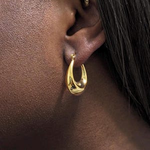 18k Gold Oval Hoop Earrings, Chunky Bold Hoops, Gold Hoop Earrings, Large Oval Hoop Earrings, Thick Gold Huggies, Gift for Her