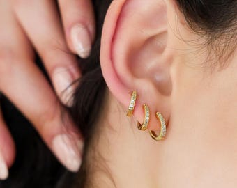 18k Pave Diamond Huggie Earrings, CZ Huggie Earrings, Basic Pave Earrings, Dainty Hoop earrings, Lightweight Hoop Earrings, Gift for Her