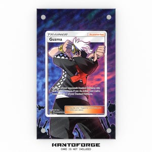 Guzma SV084/94 - Vitrina con ilustraciones ampliadas de Pokémon