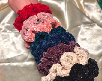 Scrunchie de crochê brilhante de veludo – elástico de cabelo macio e robusto feito à mão em cores vibrantes e neutras