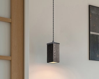 Lumière en bois | Lampe suspendue en bois | Lumière en bois naturel | Moderne | Lampe faite à la main | Lampe industrielle | Chêne massif | Minimaliste