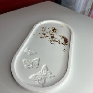 Ceramic pocket emptier