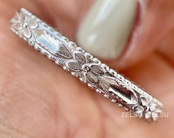 Solid Gold Floral Pattern Band Ring - Vintage Style Wedding Anniversary Ring