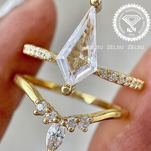 1 CT Kite cut Lab Grown Diamond Engagement Ring, Unique Kite Cut Engagement Ring With Curved Wedding Band, Wedding Band Set