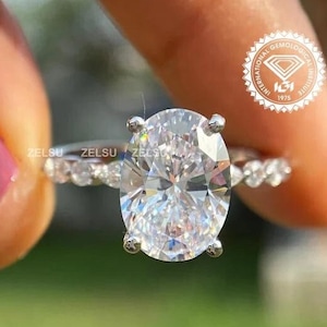 2.5 Carat IGI Certified Oval Cut E/VVS2 Lab Grown Diamond