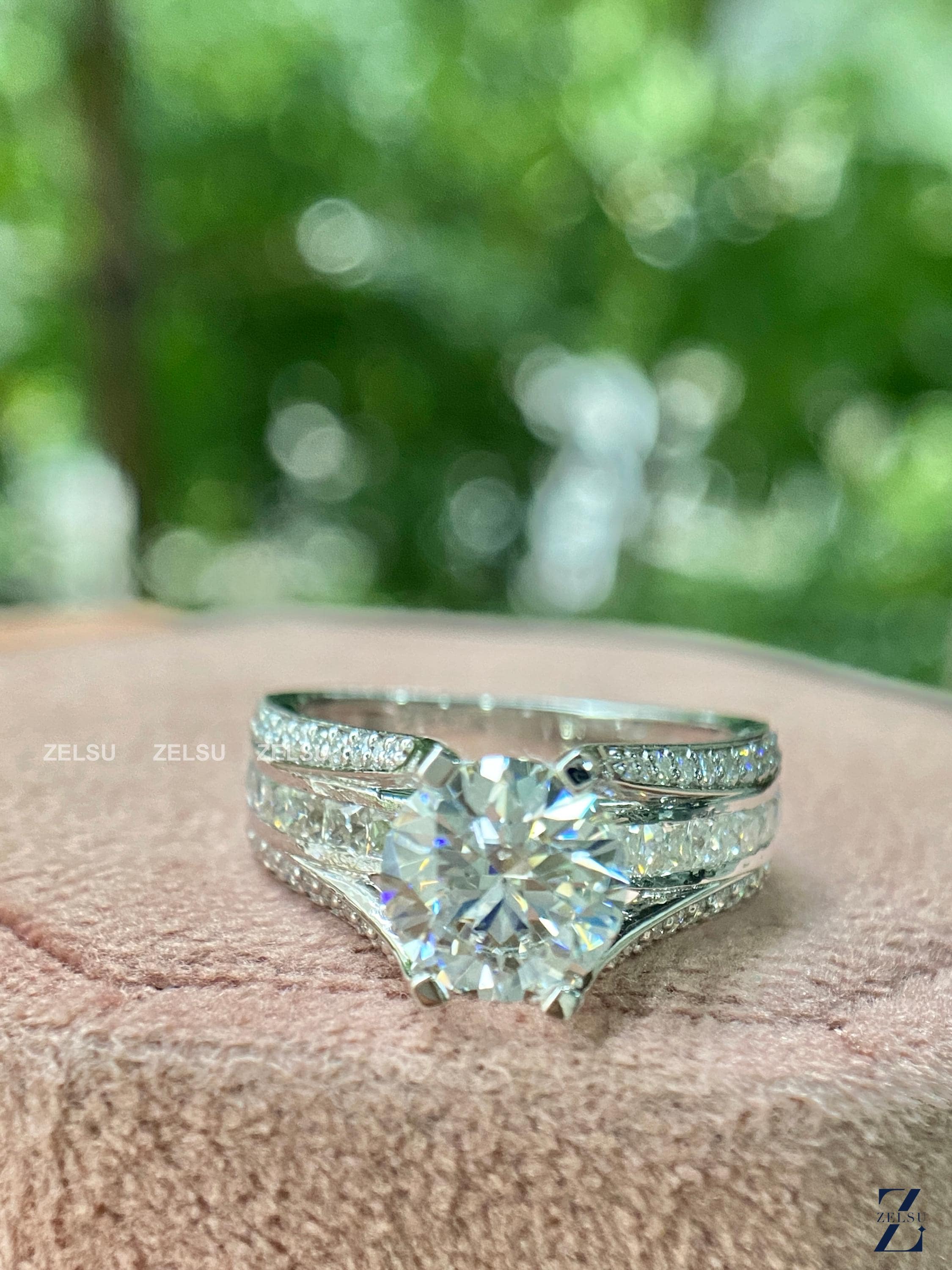 ダイヤモンドリング 2ct imgrc0134642580.jpg