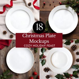 Puede incluir: Cuatro platos de cerámica blanca dispuestos en un cuadrado, con decoraciones navideñas. La imagen incluye piñas, bayas rojas y vegetación. El texto en una pancarta roja dice "Christmas Plate Mockups COZY HOLIDAY FEAST".
