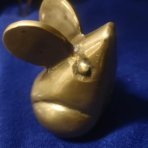 CUTE Vintage Mid-Century solid brass Mouse paperweight figurine 1960s kitsch