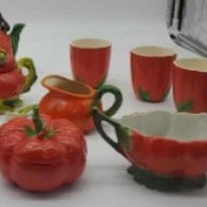 Collectible Royal Bayreuth Bavaria Tomato Pieces with Maruhon Ware Hand Painted