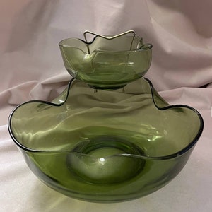 Vintage Anchor Hocking chip and dip glass set