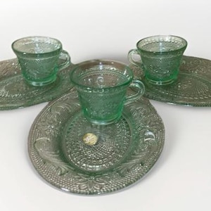 Tiara Glass Sandwich Glass Snack Set | Set of 3 | 3 Mugs & 3 Plates | Chantilly Green | Vintage 1980s