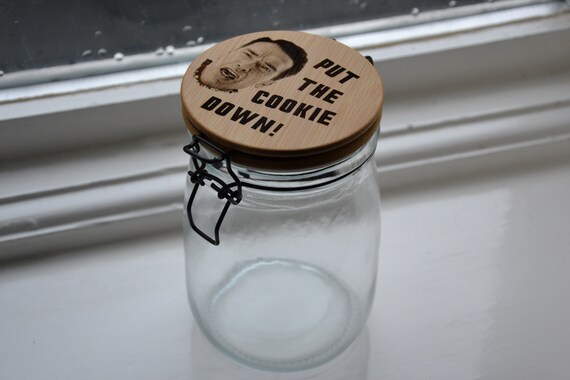 クッキーを置け！ - ジングル・オール・ザ・ウェイ風クッキージャー