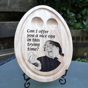 Frank Reynolds Egg Serving Board // Can I offer you an egg in this trying time? Always Sunny in Philadelphia Breakfaster Platter Bamboo